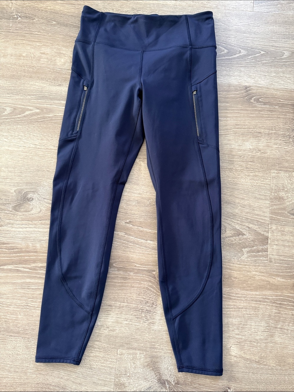 Athleta Rainier tight leggings